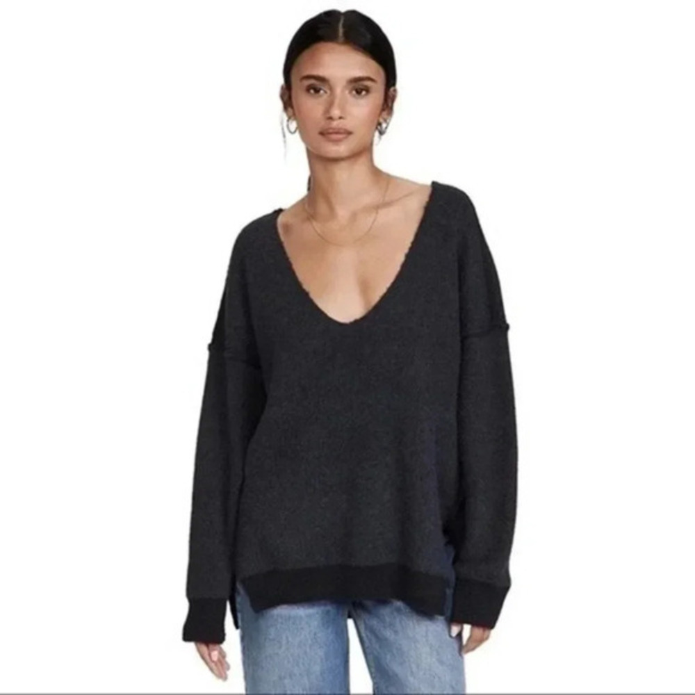 FREE PEOPLE - SWEATER WEATHER V NECK IN BLACK XS NWOT B65